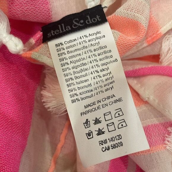 Stella & Dot Glow Stripe Capri Wrap Pink & Coral Tassel Accent - Picture 8 of 9